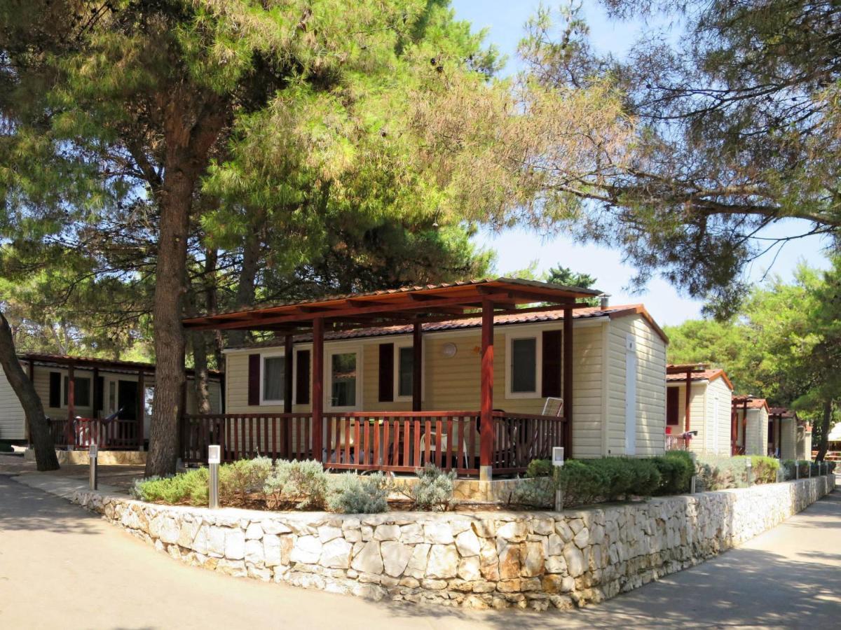 Holiday Home Camp Rozac - Tgr215 Trogir Eksteriør bilde