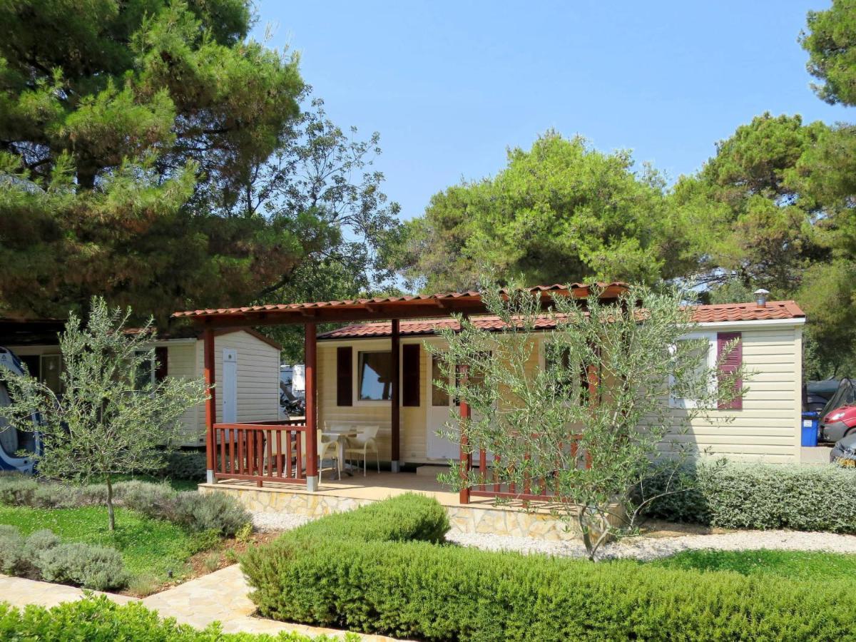 Holiday Home Camp Rozac - Tgr215 Trogir Eksteriør bilde